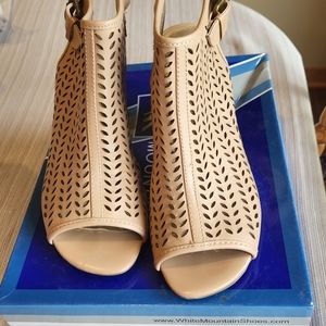 White Mountain  Shanie size 8M Color Honey Leather. Open toe bootie
